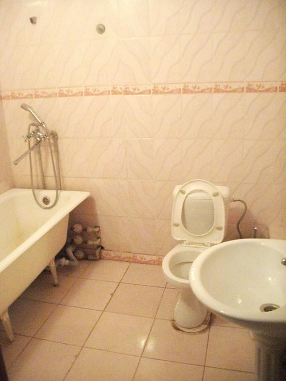 B&B Aktau Не Отель Quarto foto