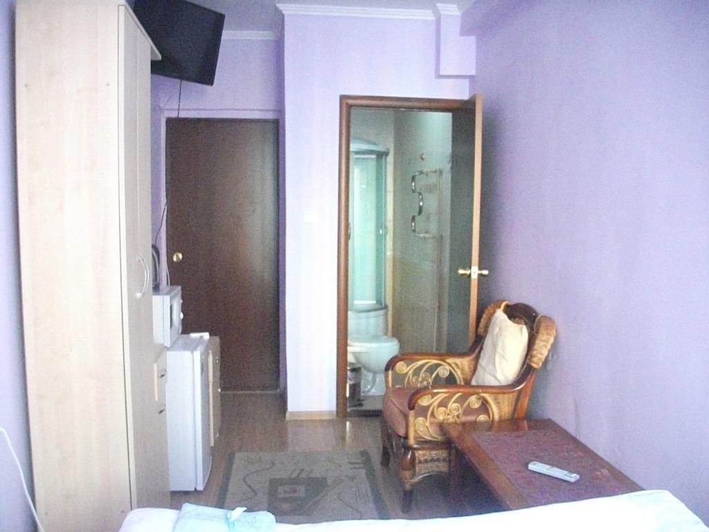 B&B Aktau Не Отель Quarto foto